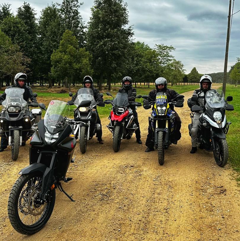 Endurofun Gravel training 2024 - start Motorhuis Felix en Jos 01